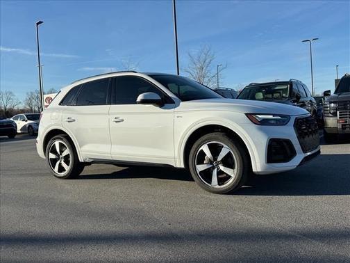 2023 Audi Q5 45 S line quattro Premium