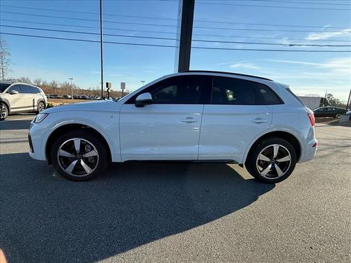 2023 Audi Q5 45 S line quattro Premium
