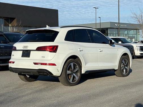 2023 Audi Q5 45 S line quattro Premium