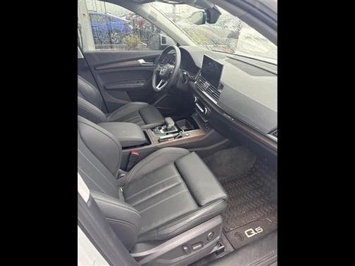 2023 Audi Q5 45 S line quattro Premium