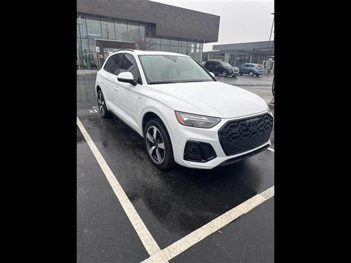 2023 Audi Q5 45 S line quattro Premium
