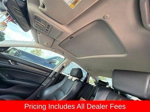 Platinum White Pearl 2018 Honda Accord Touring 2.0T