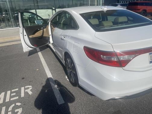 2015 Hyundai Azera Base