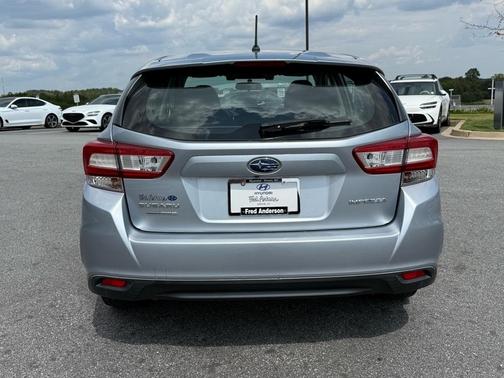 2019 Subaru Impreza 2.0i
