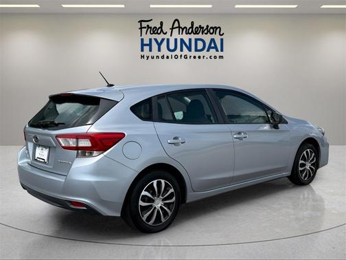 2019 Subaru Impreza 2.0i