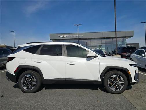 2025 Hyundai TUCSON Plug-In Hybrid SEL