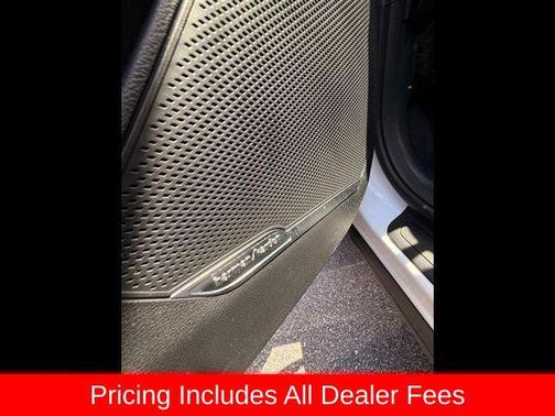 Glacier White Pearl 2023 Kia Sportage X-Pro Prestige
