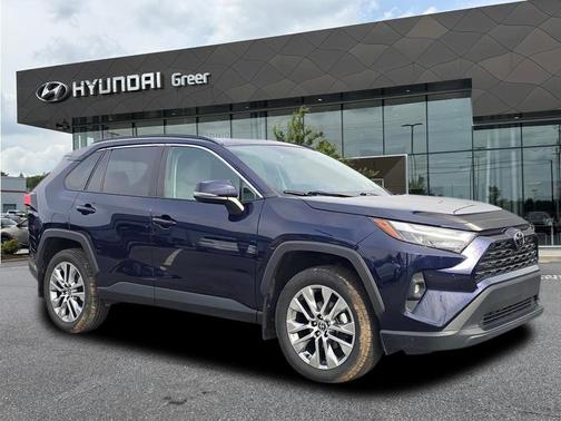 2024 Toyota RAV4 XLE Premium