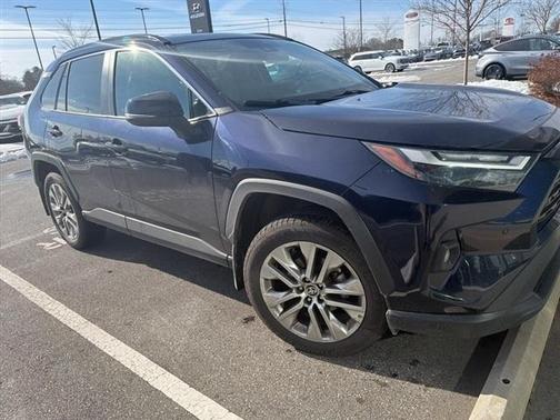 2024 Toyota RAV4 XLE Premium