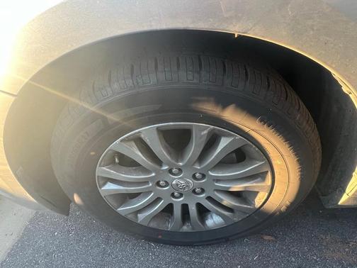 2011 Toyota Sienna Base