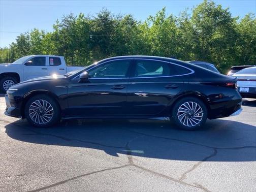 2025 Hyundai SONATA Hybrid SEL