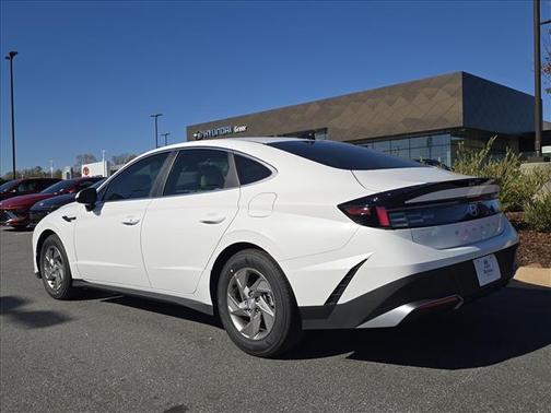 2026 Hyundai SONATA SE