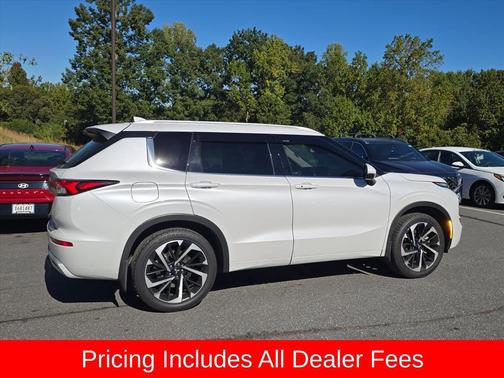 White Diamond 2022 Mitsubishi Outlander SEL