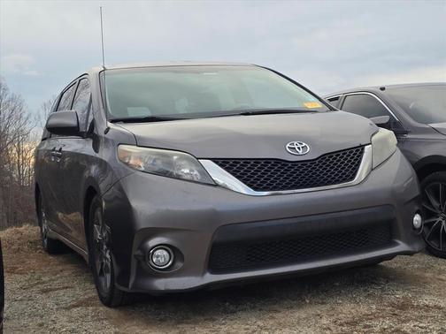 2011 Toyota Sienna SE