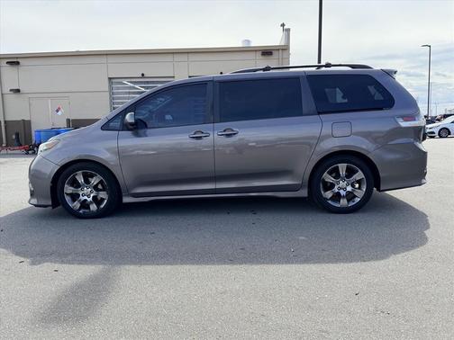 2011 Toyota Sienna SE