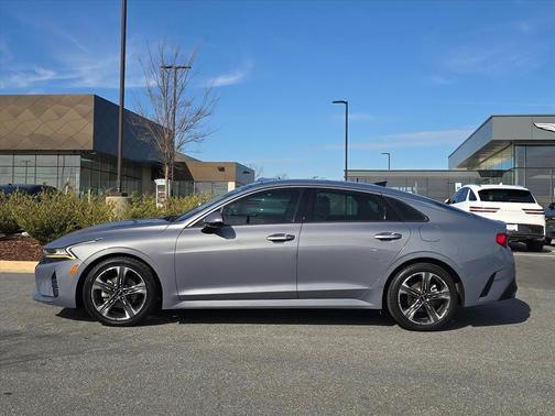 2022 Kia K5 EX