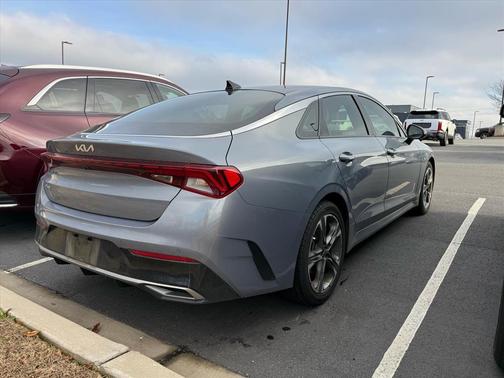 2022 Kia K5 EX