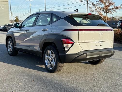 2026 Hyundai KONA SE