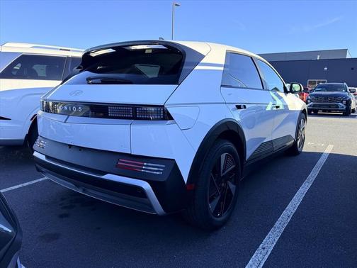 2026 Hyundai IONIQ 5 SE