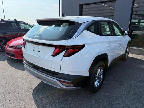 2025 Hyundai TUCSON SE