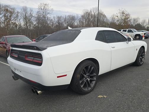 2022 Dodge Challenger R/T Scat Pack