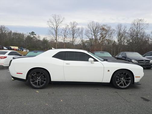 2022 Dodge Challenger R/T Scat Pack