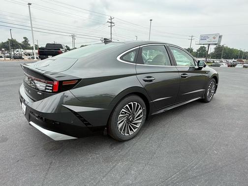 2025 Hyundai SONATA Hybrid Limited