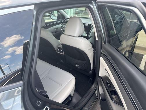 Amazon Gray 2023 Hyundai TUCSON Limited