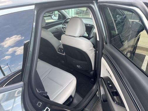 Amazon Gray 2023 Hyundai TUCSON Limited
