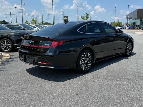 2023 Hyundai SONATA Hybrid Limited
