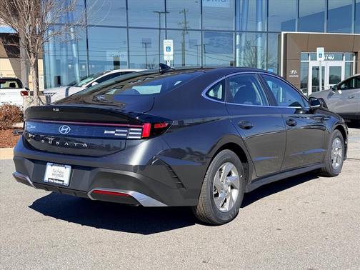 2026 Hyundai SONATA SE