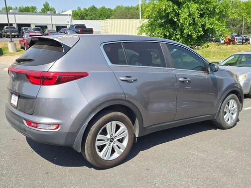 Mineral Silver 2019 Kia Sportage LX