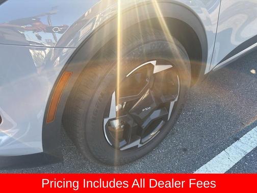 Wolf Gray 2026 Kia Sportage EX