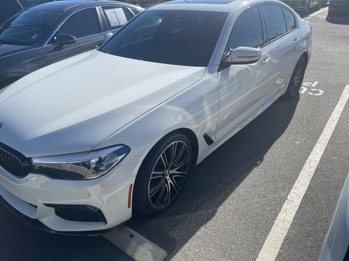 2018 BMW 540 i
