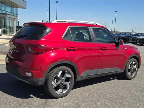 2025 Hyundai VENUE Limited