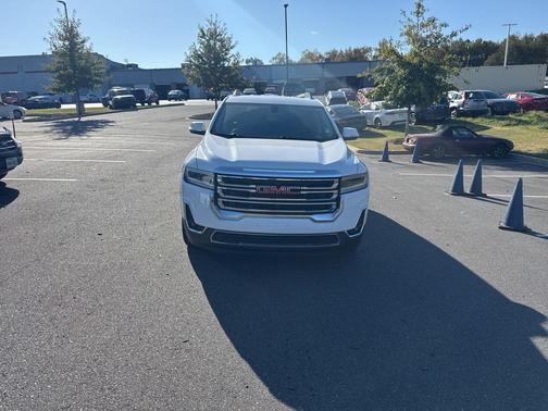 2020 GMC Acadia SLT