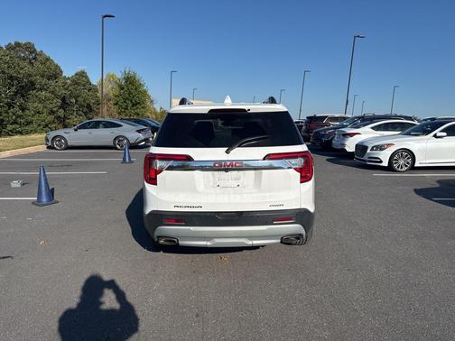 2020 GMC Acadia SLT