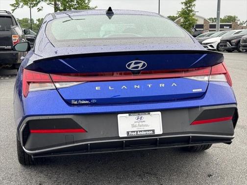 2025 Hyundai ELANTRA HEV SEL Sport