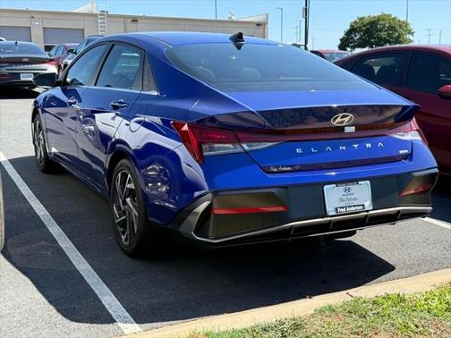 2025 Hyundai ELANTRA HEV Limited