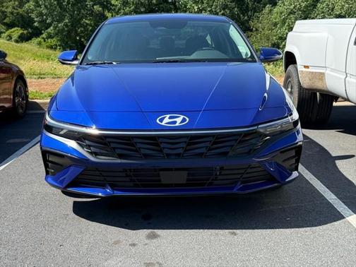 2025 Hyundai ELANTRA HEV Limited