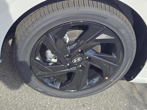 2026 Hyundai ELANTRA HEV SEL Sport