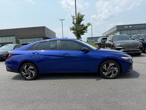 2025 Hyundai ELANTRA HEV SEL Sport