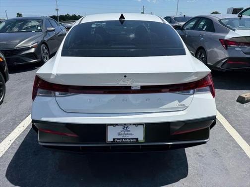 2025 Hyundai ELANTRA HEV Limited