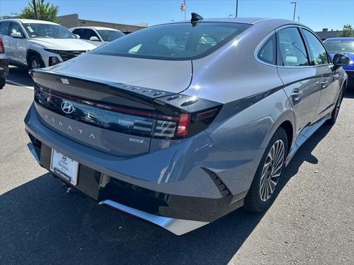 2025 Hyundai SONATA Hybrid SEL
