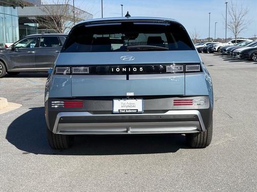 2026 Hyundai IONIQ 5 SE