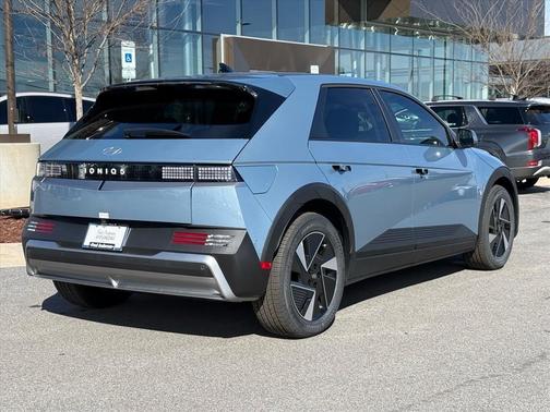 2026 Hyundai IONIQ 5 SE