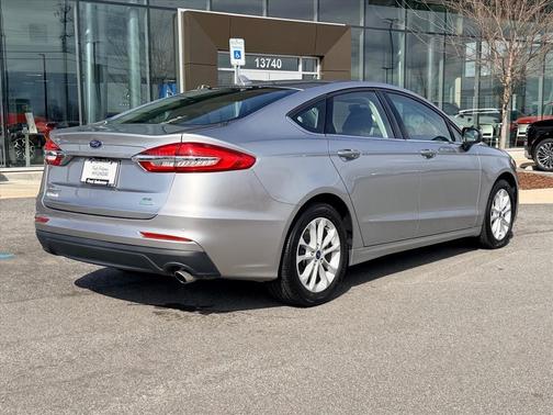 2020 Ford Fusion SE