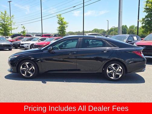 Phantom Black 2022 Hyundai ELANTRA Limited