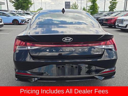 Phantom Black 2022 Hyundai ELANTRA Limited