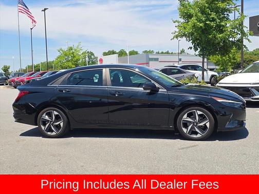 Phantom Black 2022 Hyundai ELANTRA Limited